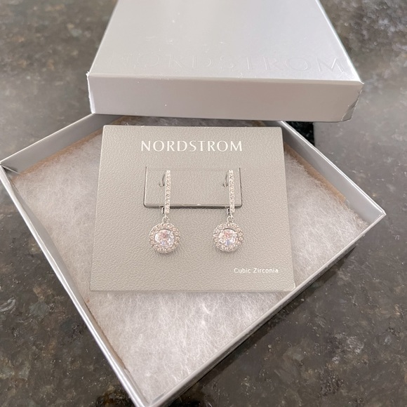 Drop Earrings - Picture 4 of 6